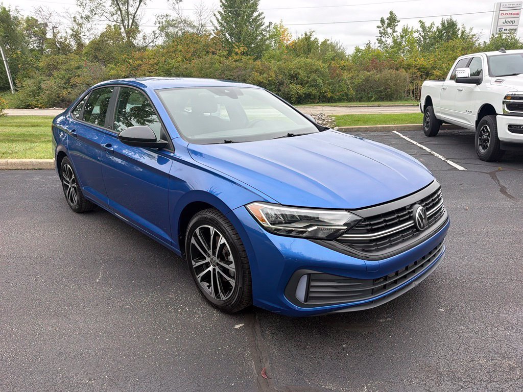 Used 2024 Volkswagen Jetta Sport FWD image 17