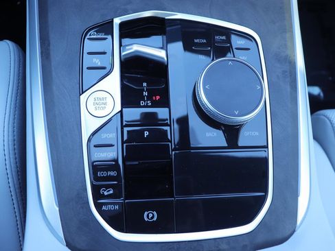 Used 2024 BMW X5 xDrive40i w/ Premium Package image 40