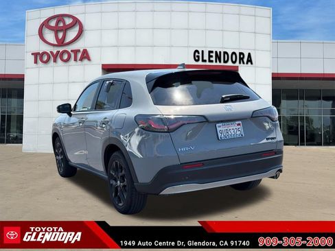 Used 2025 Honda HR-V Sport image 9