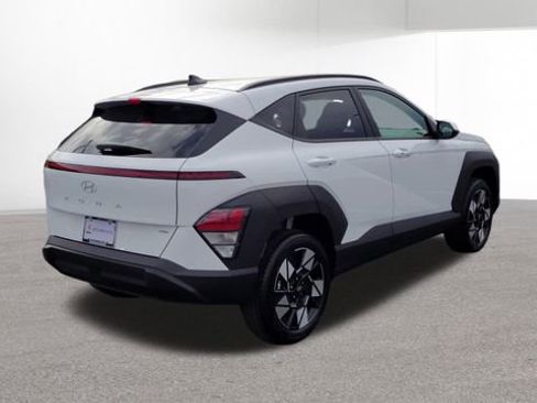 Used 2025 Hyundai Kona SEL AWD/4WD image 9