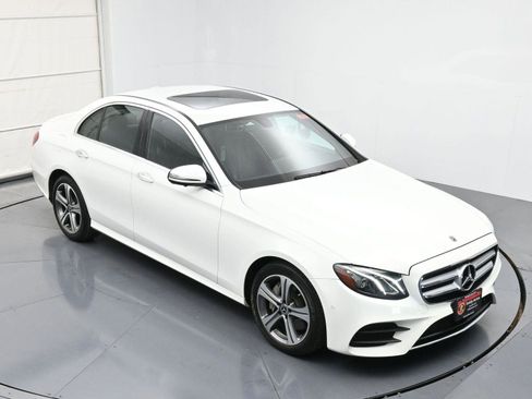 Used 2020 Mercedes-Benz E 350 4MATIC Sedan image 33