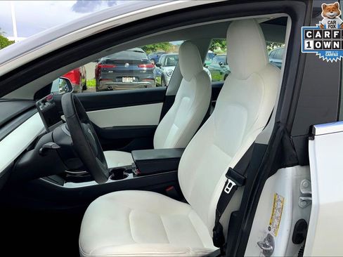 Used 2020 Tesla Model 3 Standard Range Plus image 19