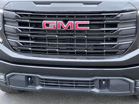 Used 2024 GMC Sierra 1500 Elevation AWD/4WD image 39
