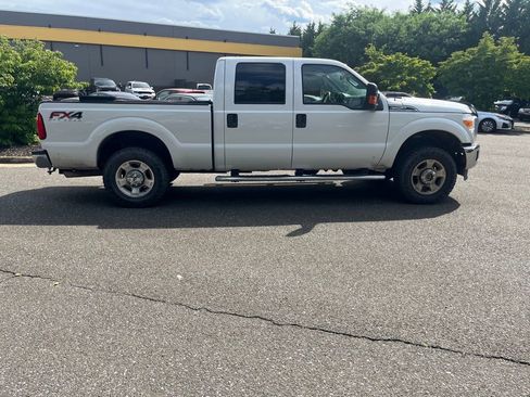 Used 2016 Ford F250 XLT w/ XLT Value Package AWD/4WD image 9