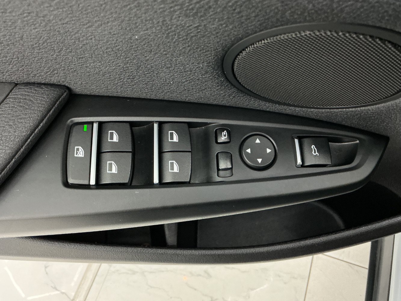 Used 2017 BMW X3 xDrive28i AWD/4WD image 39