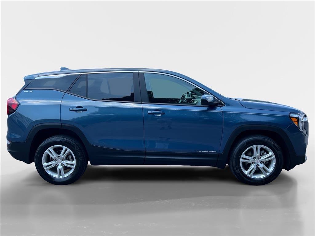 Used 2024 GMC Terrain SLE AWD/4WD image 6