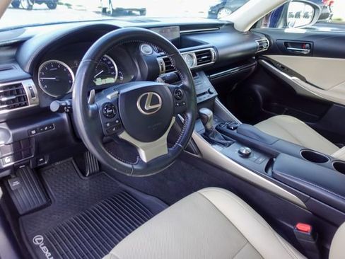 Used 2015 Lexus IS 250 w/ Navigation System Package image 12
