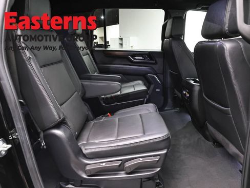 Used 2025 GMC Yukon XL Denali AWD/4WD image 27