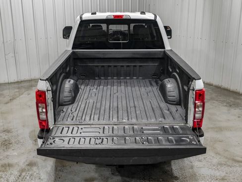 Used 2022 Ford F250 XLT w/ Black Appearance Package AWD/4WD image 56