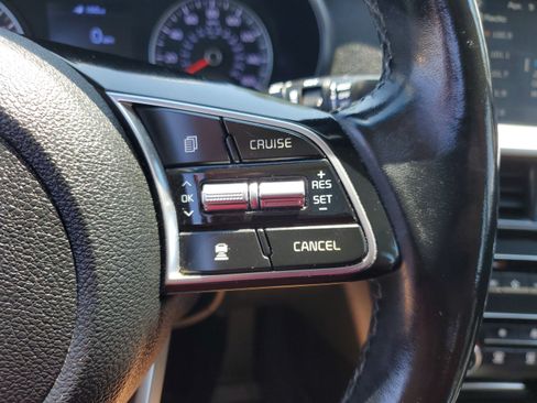 Used 2020 Kia Optima Premium image 19