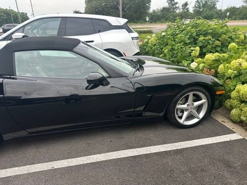 Used 2011 Chevrolet Corvette Convertible w/ Preferred Equipment Group RWD image 2
