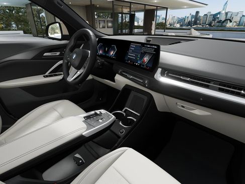 New 2026 BMW X2 xDrive28i image 14