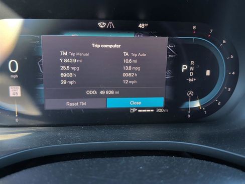 Used 2022 Volvo XC60 B5 R-Design w/ Advanced Package image 15