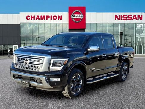 Used 2024 Nissan Titan Platinum Reserve w/ Moonroof Package image 3