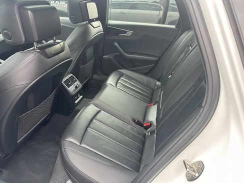 Used 2022 Audi A4 2.0T Premium Plus AWD/4WD image 10