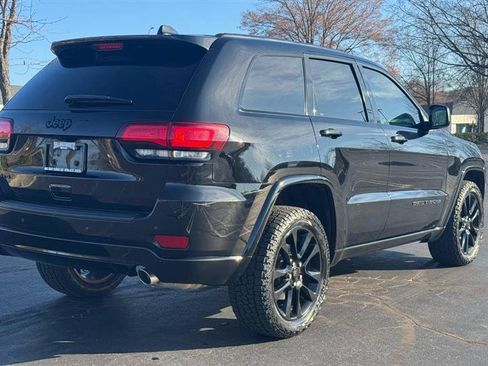 Used 2021 Jeep Grand Cherokee Laredo X AWD/4WD image 5