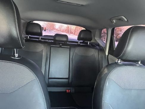 Used 2022 Volkswagen Taos SE image 22