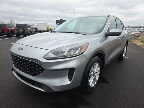 Used 2021 Ford Escape SE w/ Convenience Package image 2
