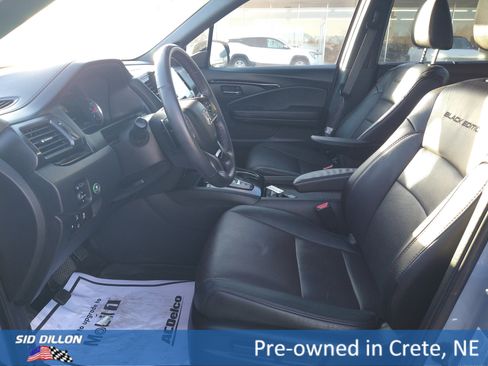 Used 2022 Honda Pilot Black Edition image 3