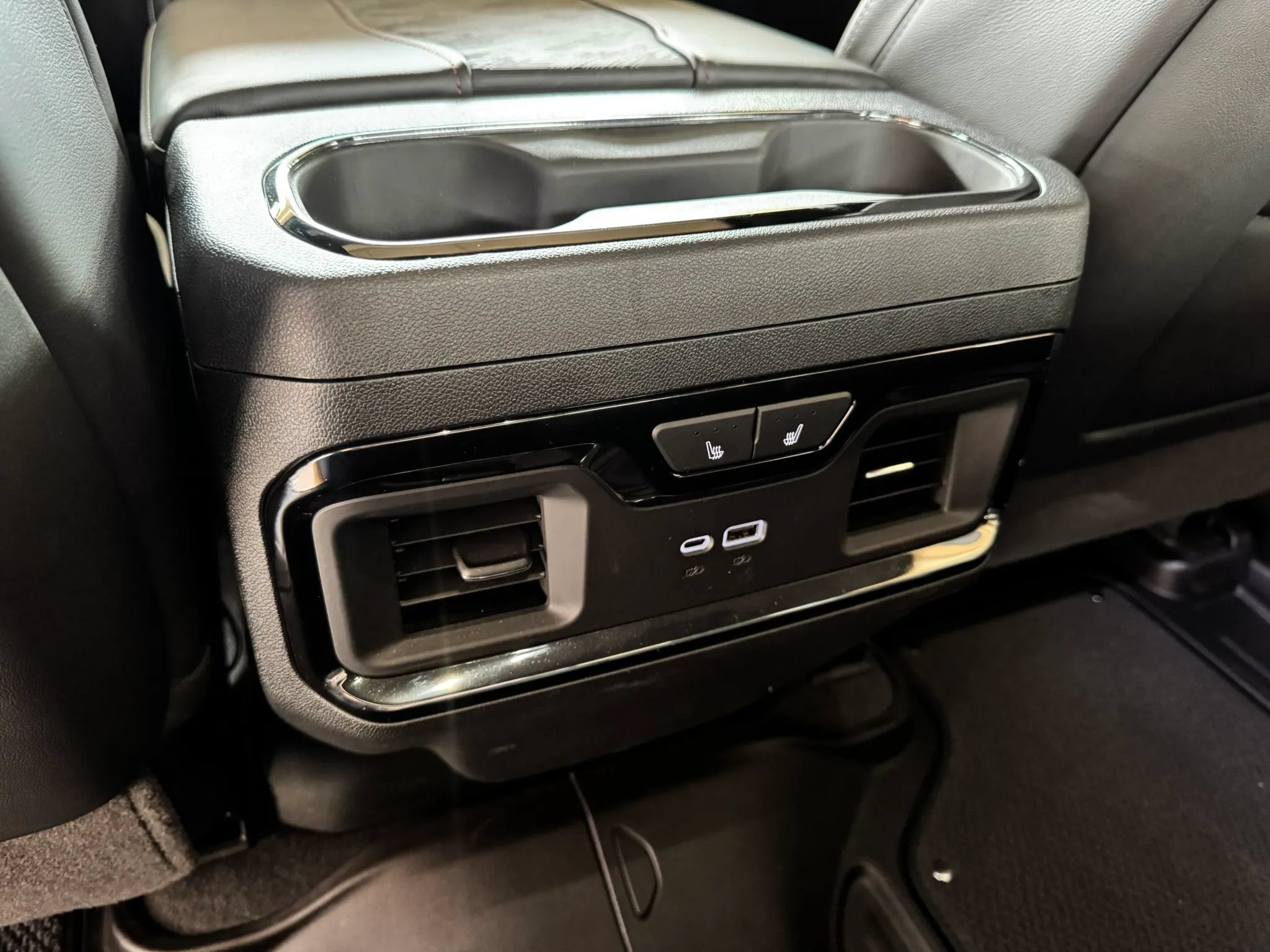 Used 2026 GMC Sierra 2500 AT4X AWD/4WD image 24