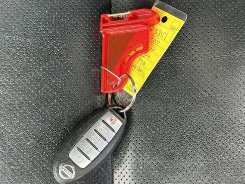 Used 2017 Nissan Rogue SL w/ SL Premium Package image 47