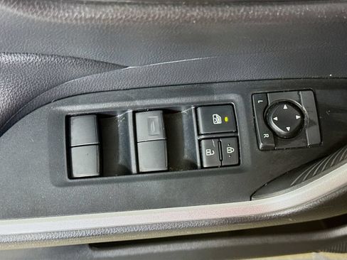 Certified 2021 Toyota RAV4 LE AWD/4WD image 16