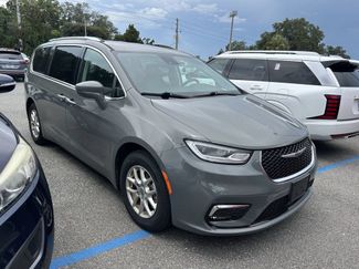 Used 2021 Chrysler Pacifica Touring-L FWD video 1