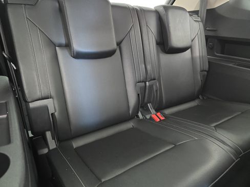 Used 2019 Volkswagen Atlas SE w/ Panoramic Sunroof Package image 12