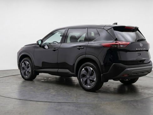 Used 2025 Nissan Rogue SV FWD image 6