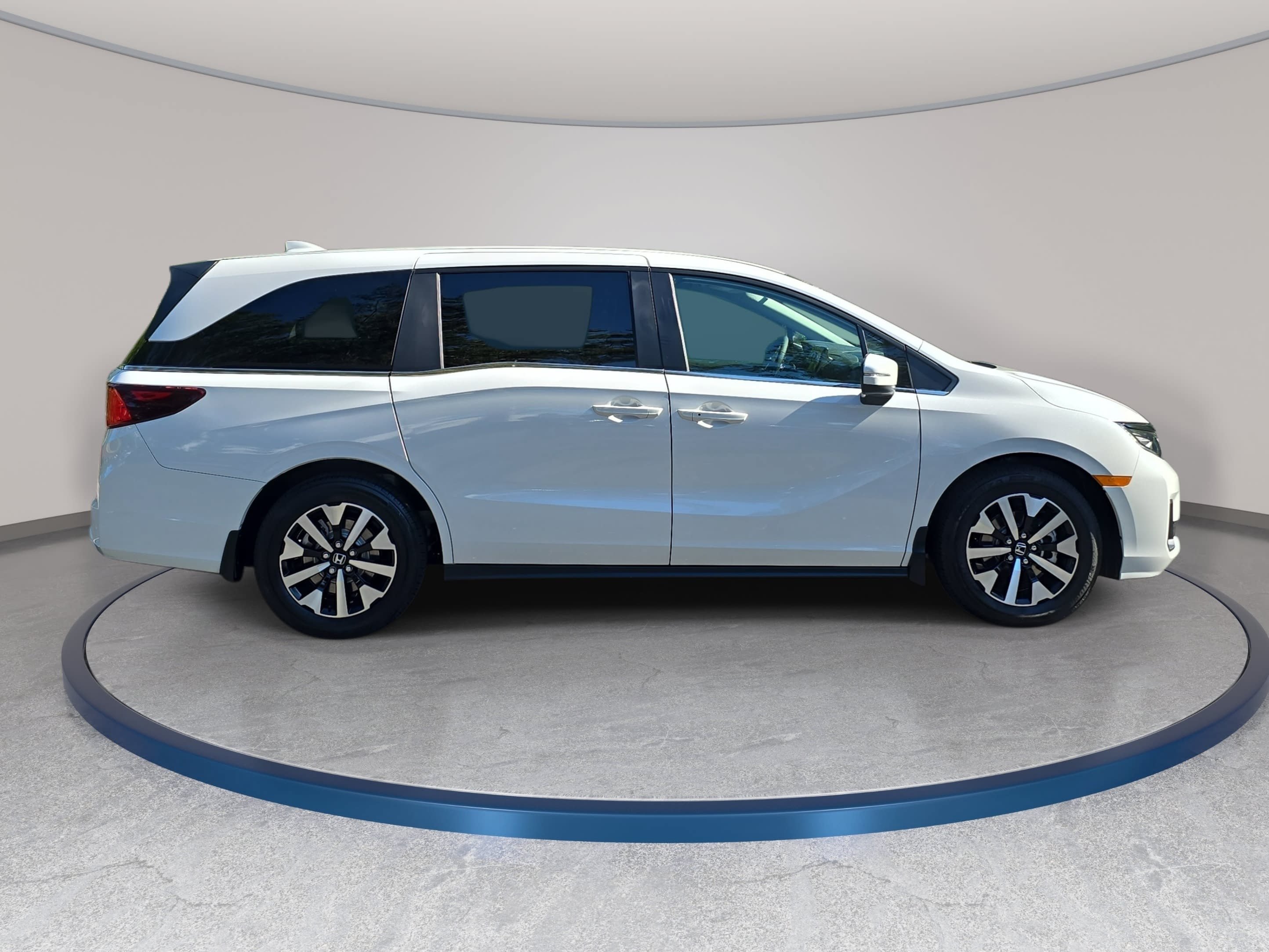 New 2027 Honda Odyssey EX-L image 4