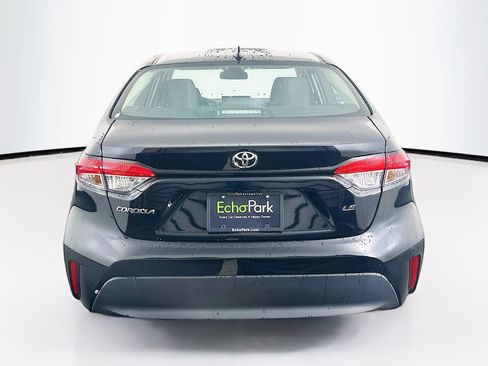 Used 2025 Toyota Corolla LE FWD image 7