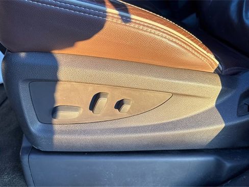 Used 2014 Chevrolet Silverado 1500 High Country w/ High Country Premium Package image 18