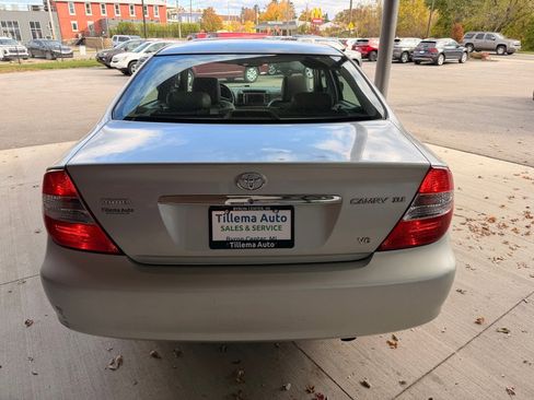 Used 2004 Toyota Camry LE image 6