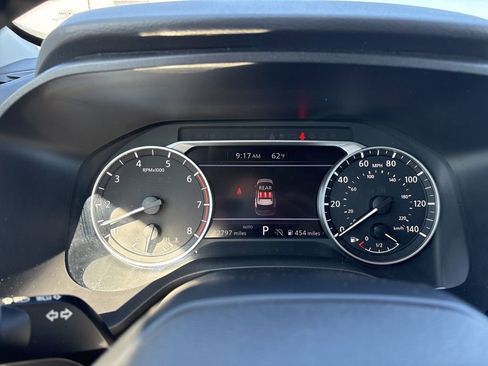 Used 2025 Nissan Rogue SV image 33