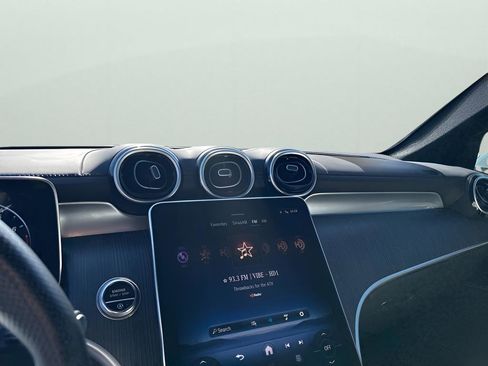 Used 2024 Mercedes-Benz GLC 300 4MATIC w/ AMG Line image 32