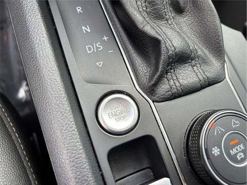 Used 2019 Volkswagen Atlas SE w/ Towing Package image 26