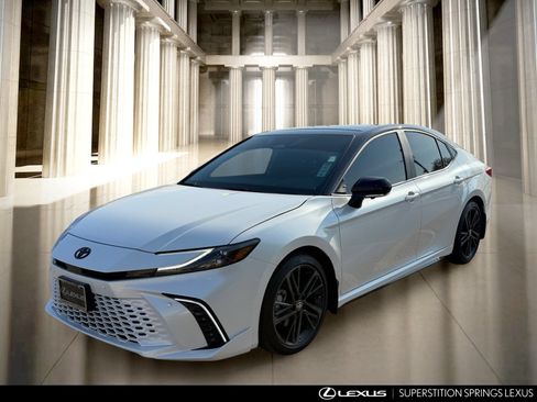 Used 2026 Toyota Camry XSE w/ Premium Plus Package FWD image 4