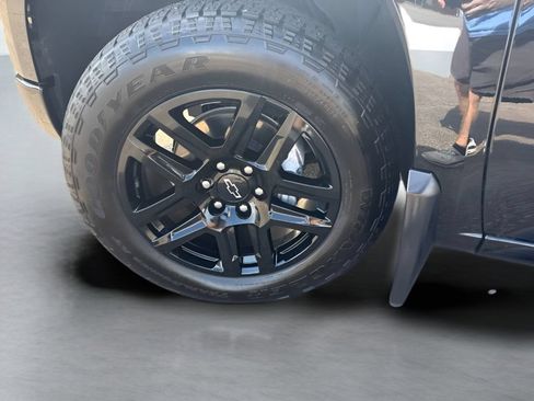 Used 2024 Chevrolet Silverado 1500 Custom AWD/4WD image 30