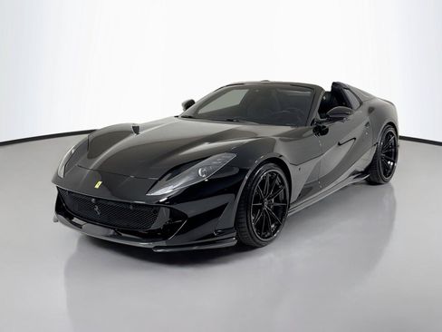 Used 2021 Ferrari 812 GTS RWD image 10