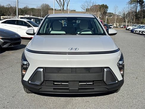New 2026 Hyundai Kona SE image 2