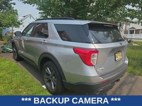Used 2023 Ford Explorer XLT w/ Equipment Group 202A AWD/4WD image 3