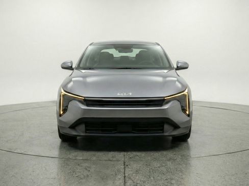 Used 2025 Kia K4 LXS image 2