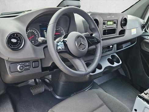 New 2026 Mercedes-Benz Sprinter 2500 image 3