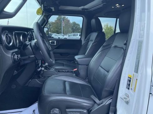 Used 2023 Jeep Wrangler Altitude image 20