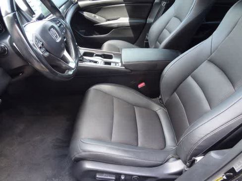 Used 2020 Honda Accord Sport image 6