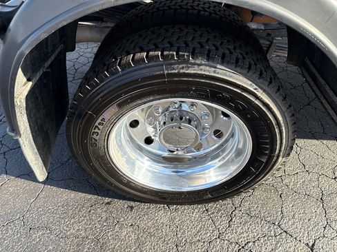 Used 2018 RAM 5500 Tradesman w/ Power & Remote Entry Group image 9