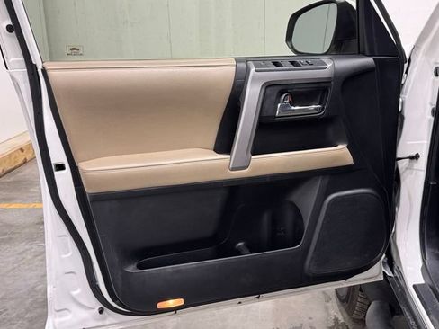 Used 2019 Toyota 4Runner SR5 AWD/4WD image 16