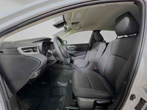 Used 2024 Toyota Corolla LE FWD image 15
