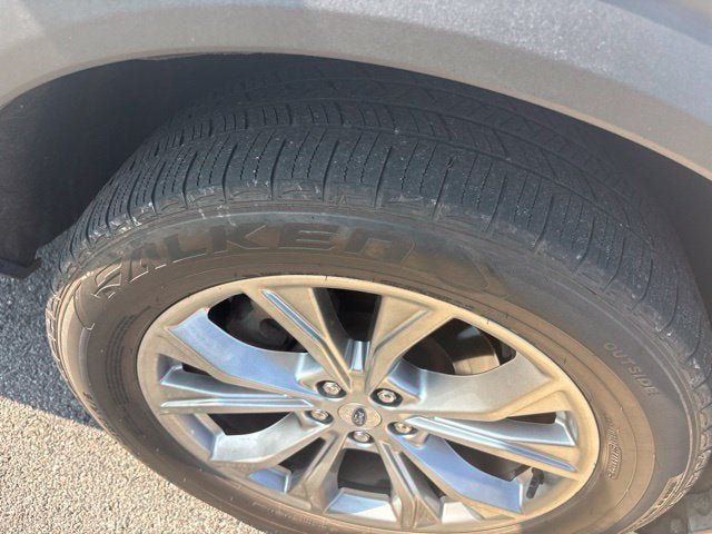 Certified 2020 Ford Explorer XLT w/ Equipment Group 202A AWD/4WD image 21