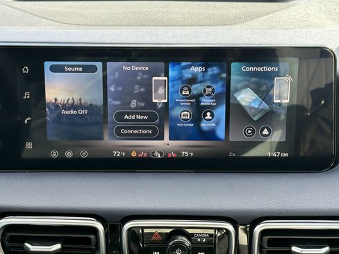 New 2026 Nissan Sentra SR w/ SR Premium Package FWD image 15